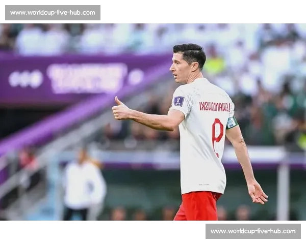 一代人的回忆，莱万2026世界杯，为青春而战